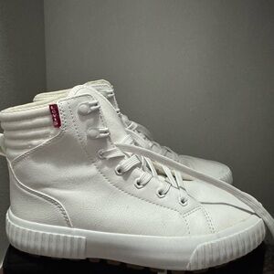Levi's Cream High-Top Sneakers